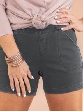 Spanx Crystal Grey Stretch 6" Twill Shorts Style 20358R Size L Like New